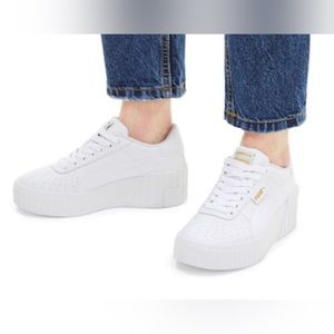 Only worn once! White Puma Sneakers